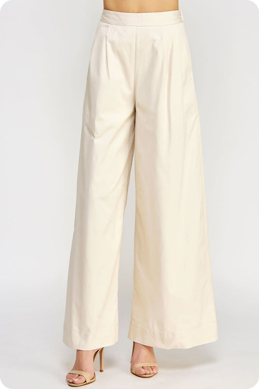 Pleated Details Wide-Legs Twill Pants