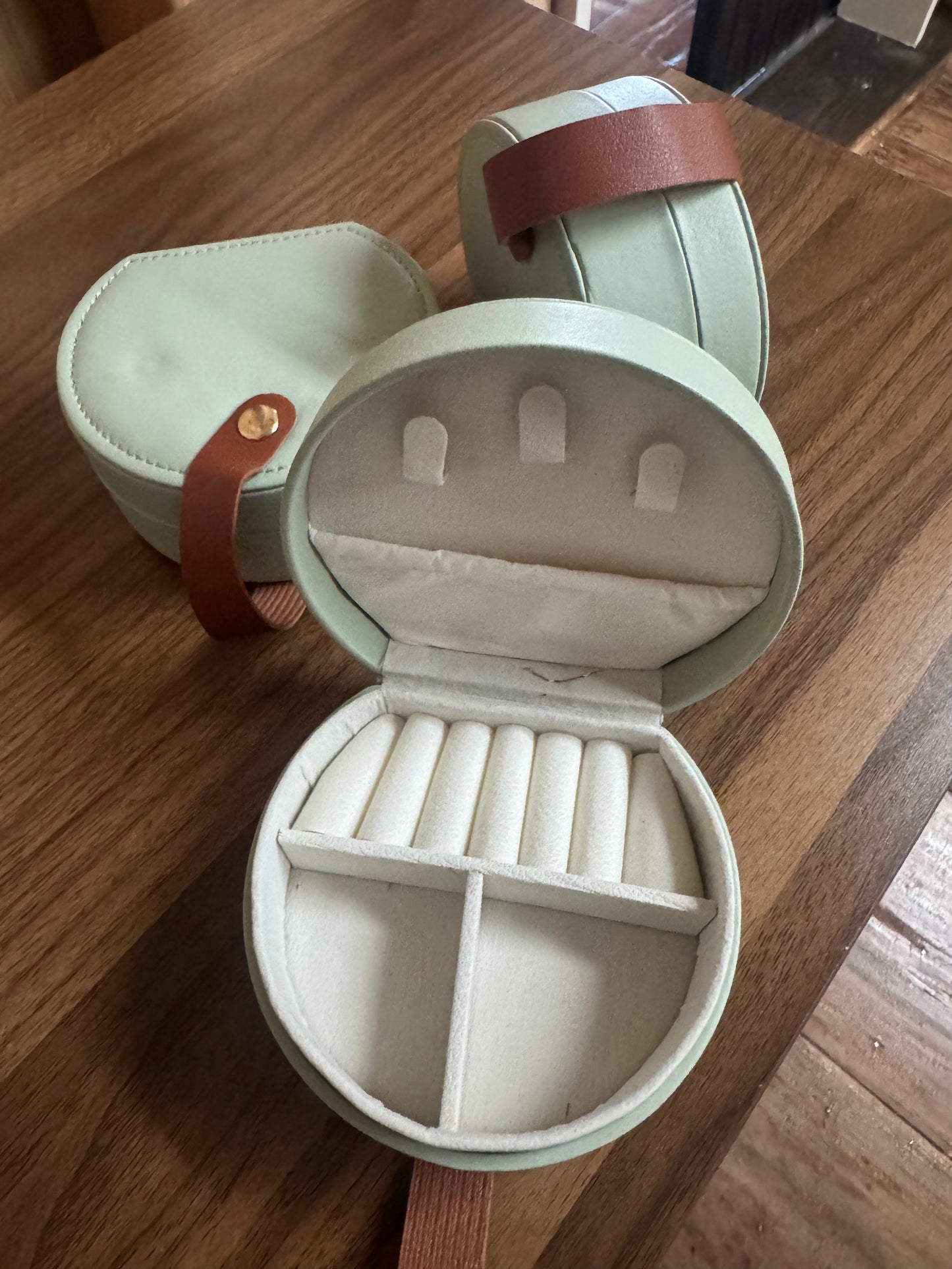 Small jewelry case
