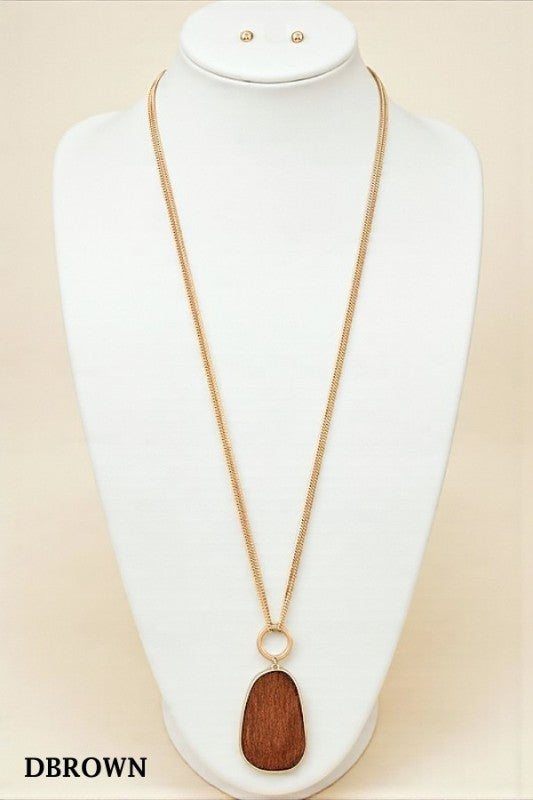 Wooded Frame Pendant Necklace Set