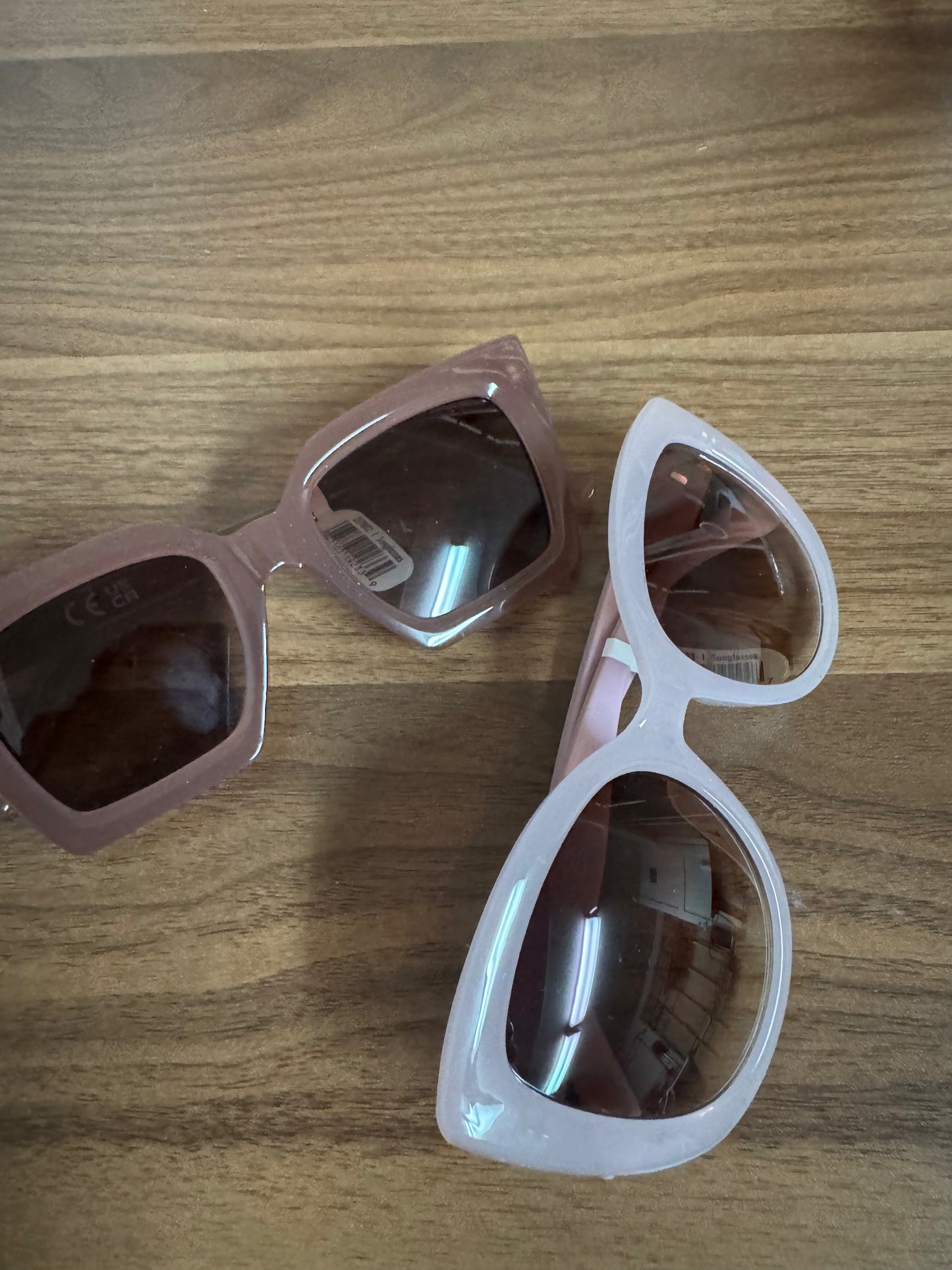 Classic Hard Rimmed Sunglasses