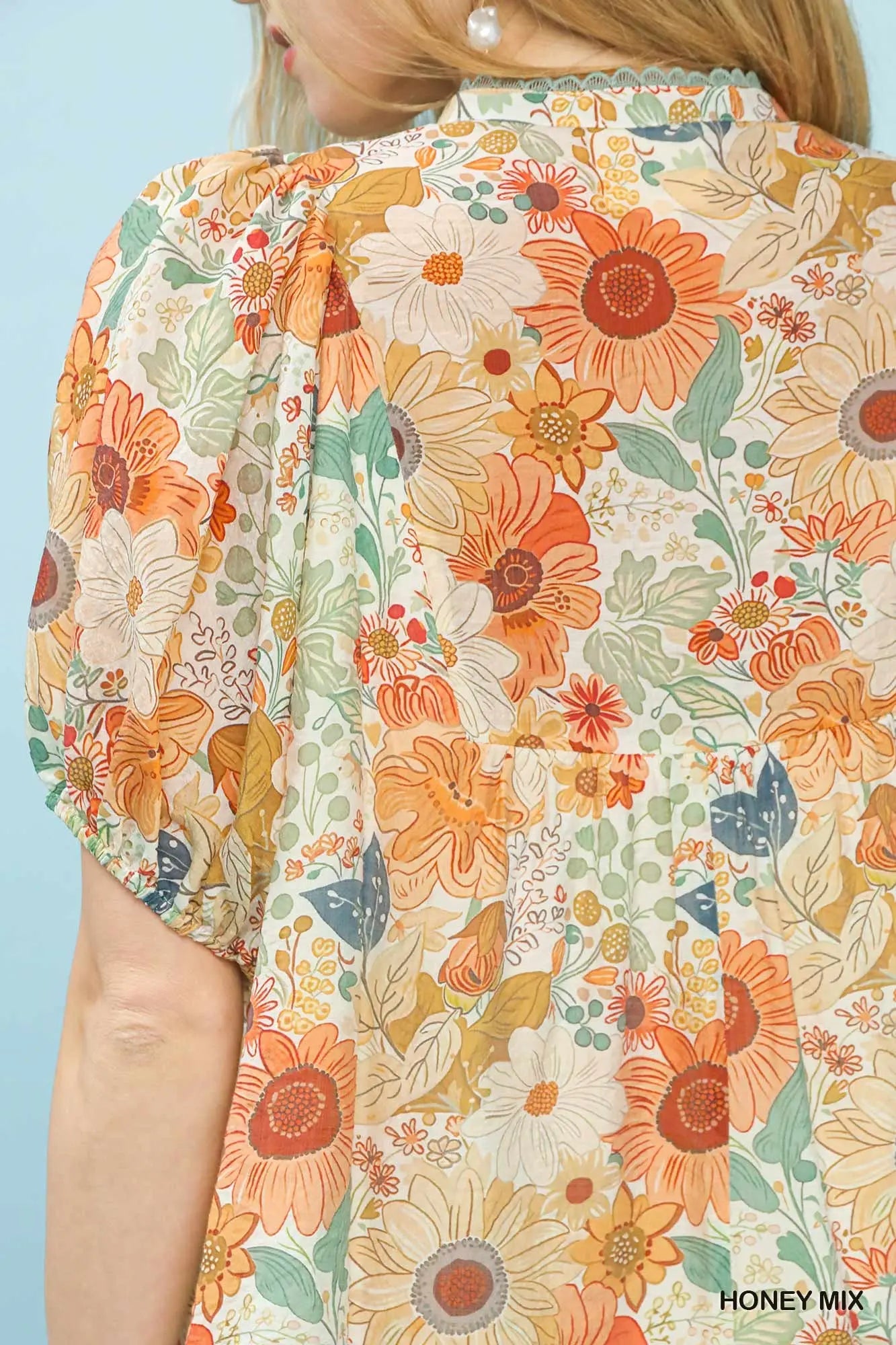 Floral Print Top w/Pintuck Details
