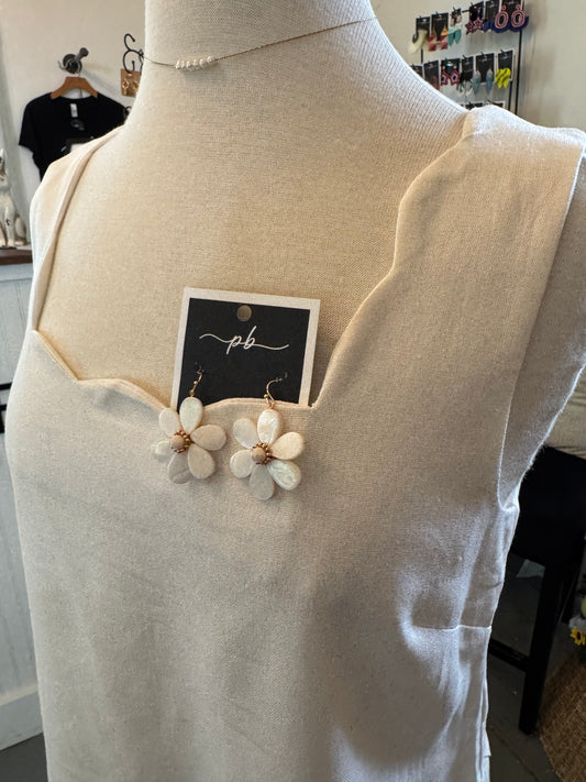 Square Scallop Trim Sleeveless Woven Top
