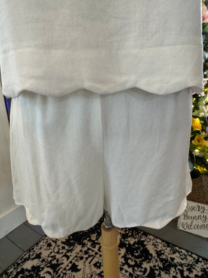 High Waist Scallop Trim Shorts