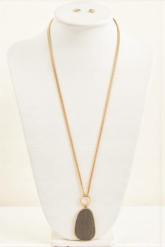 Wooded Frame Pendant Necklace Set